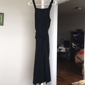 Old Navy Black Jumper!